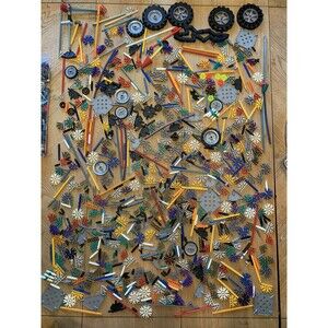 K'NEX 700 piece Value Tub #93007 & K’Nex Desert Strike 2fer Hummer #14142 EUC